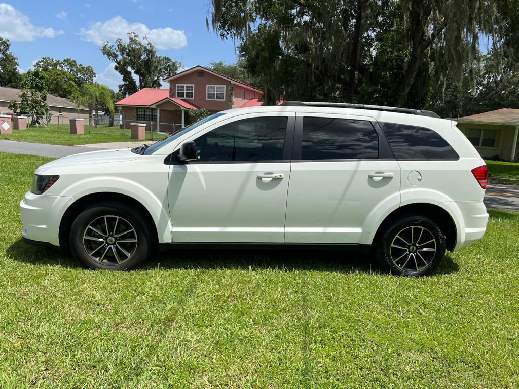 2018 Dodge Journey Image 1