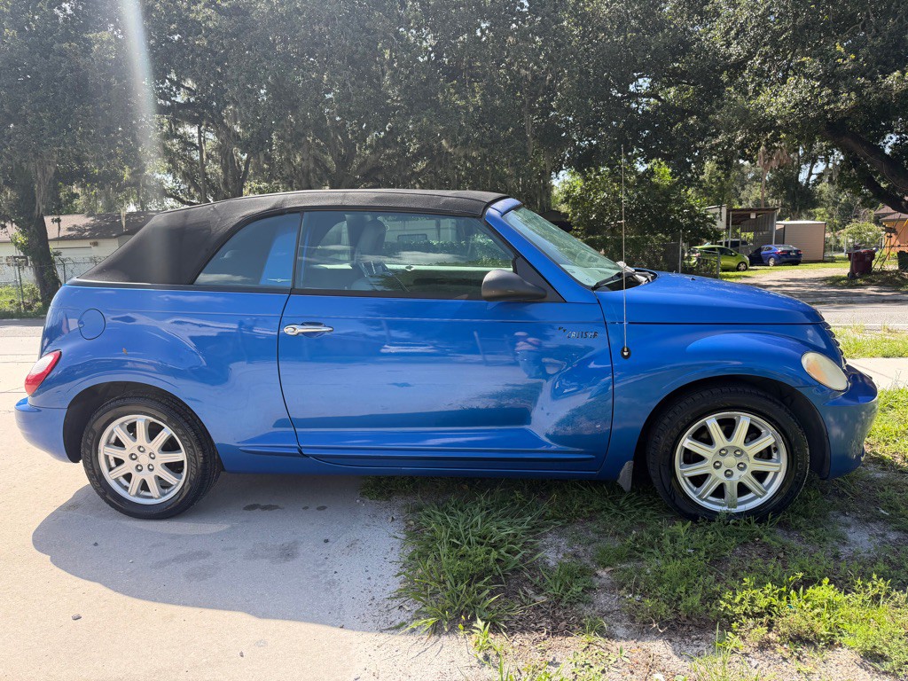 2006 Chrysler PT Cruiser Image 8