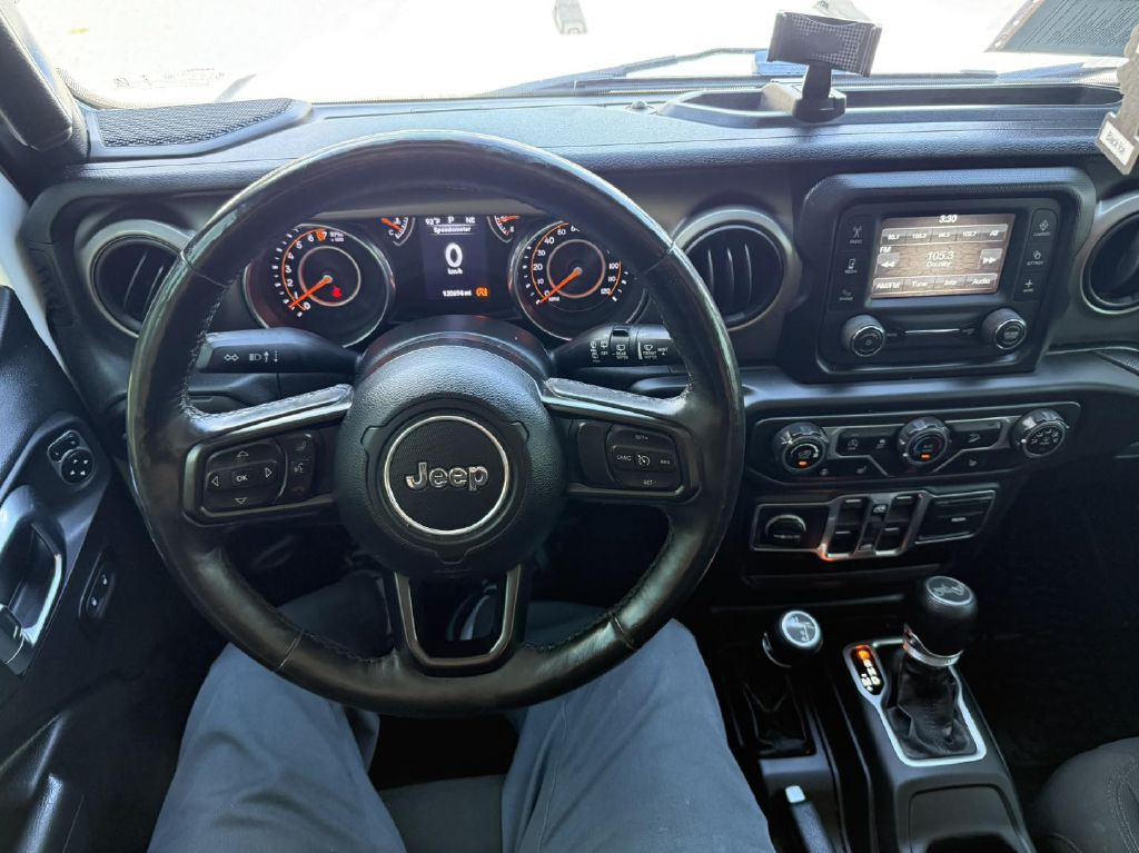 2018 Jeep Wrangler Unlimited Image 2