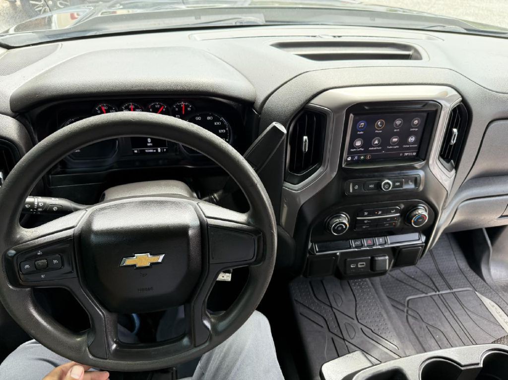 2021 Chevrolet Silverado 1500 Image 3