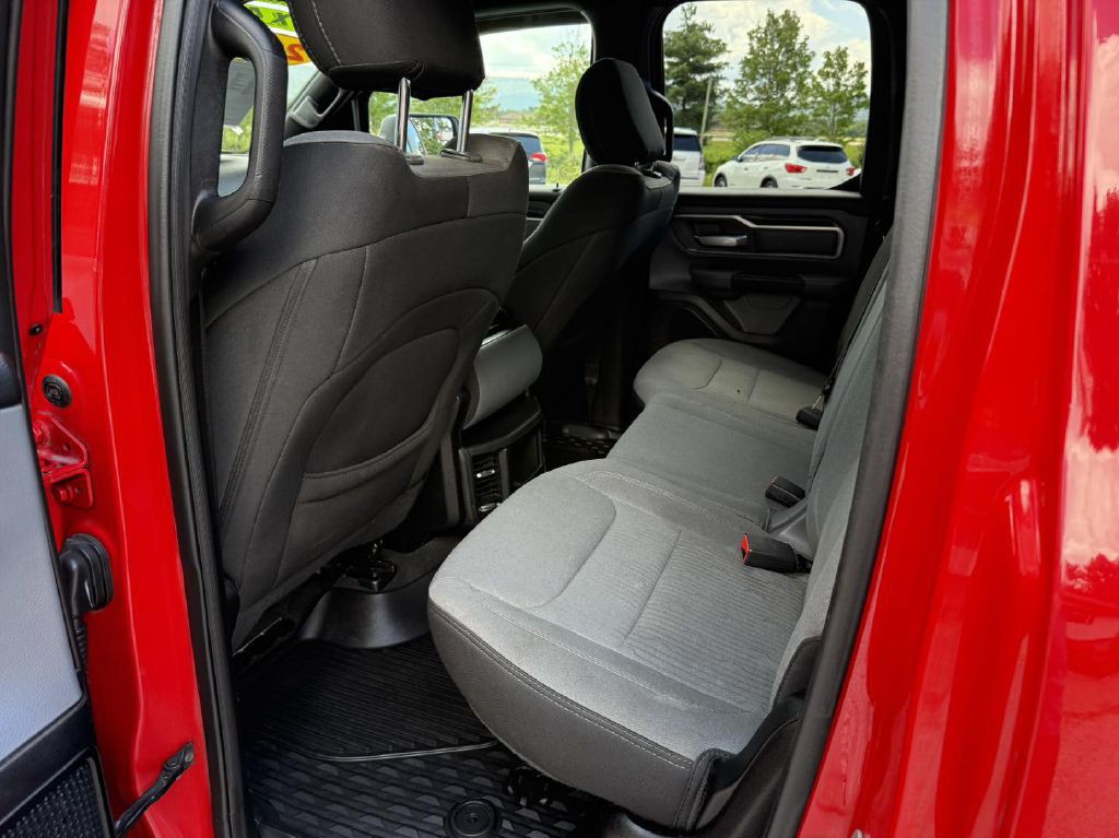 2021 RAM 1500 Image 3