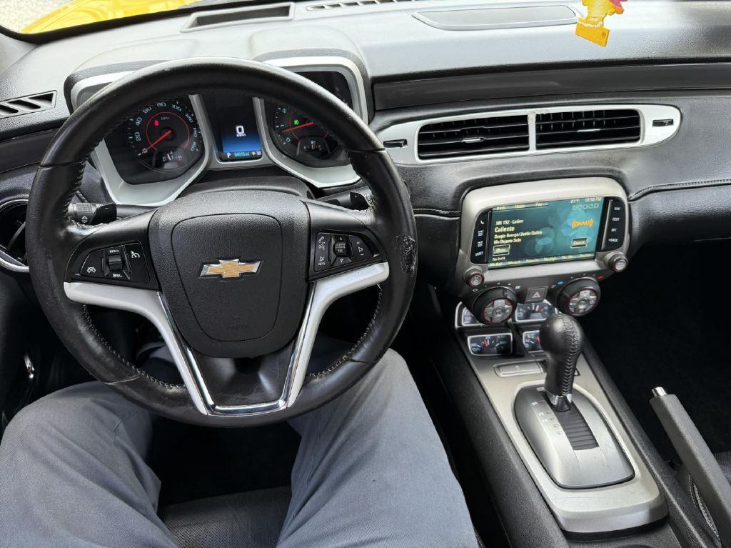 2015 Chevrolet Camaro Image 6