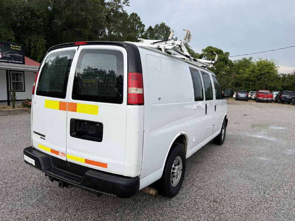2015 Chevrolet Express Image 7