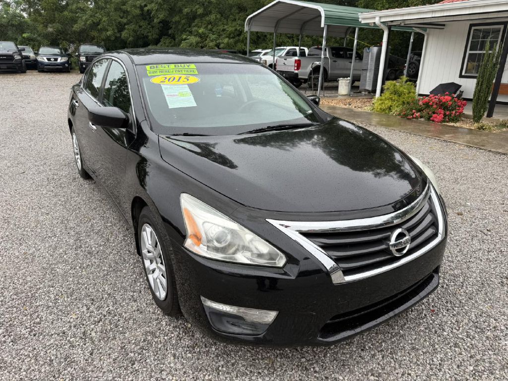 2015 Nissan Altima Image 4