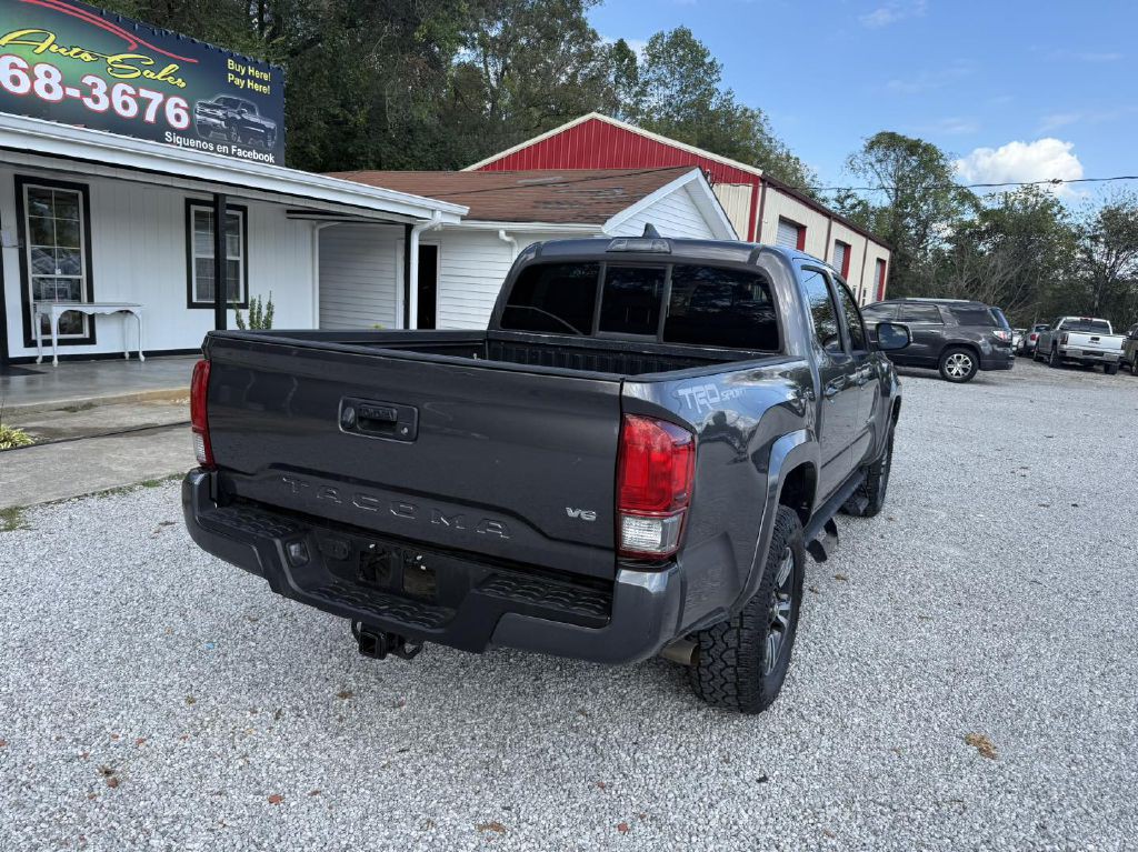 2016 Toyota Tacoma Image 2