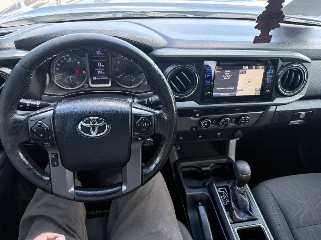 2016 Toyota Tacoma Image 6