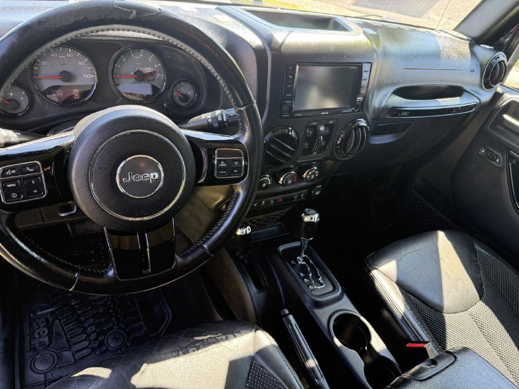 2016 Jeep Wrangler Unlimited Image 2