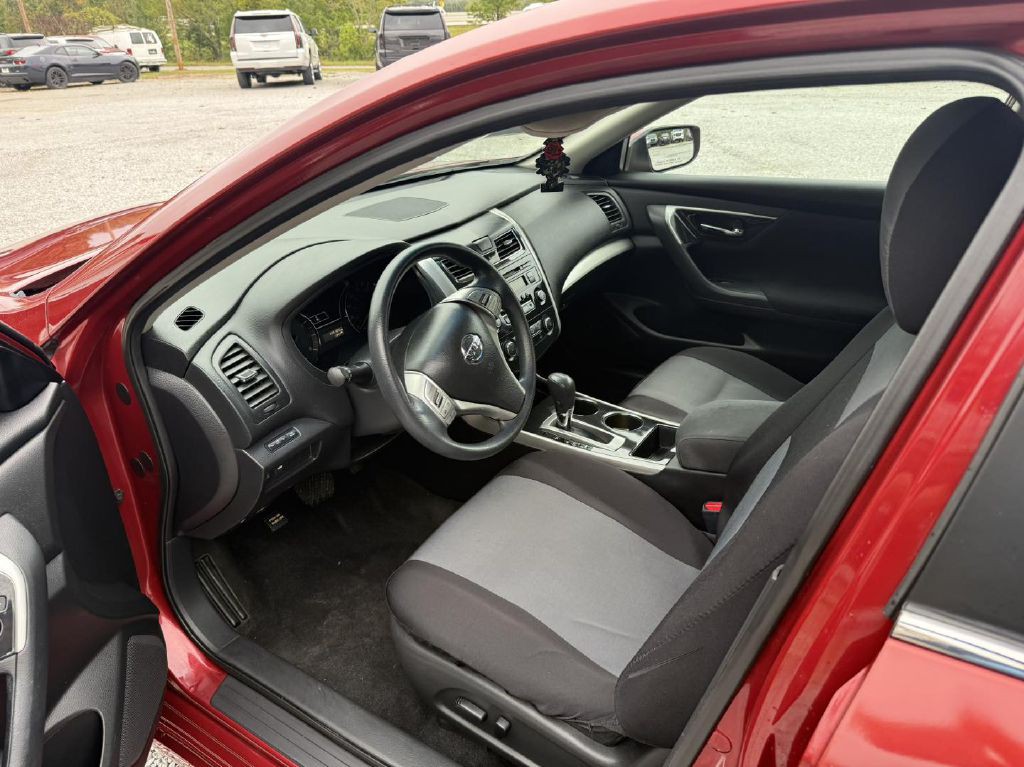 2014 Nissan Altima Image 6