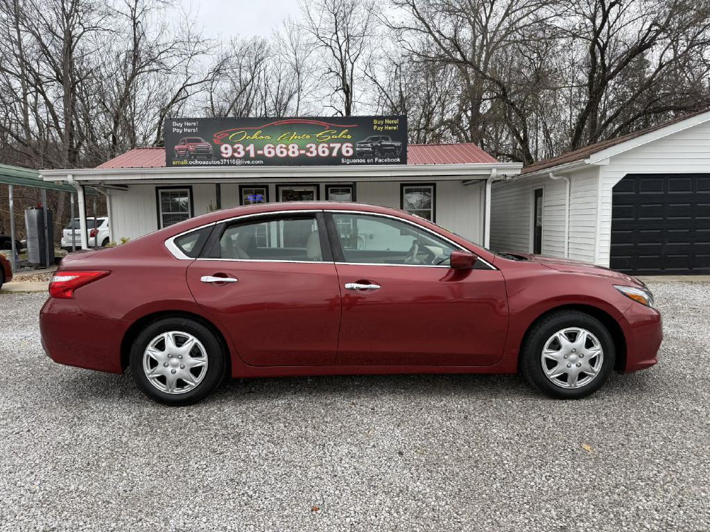 2016 Nissan Altima Image 4