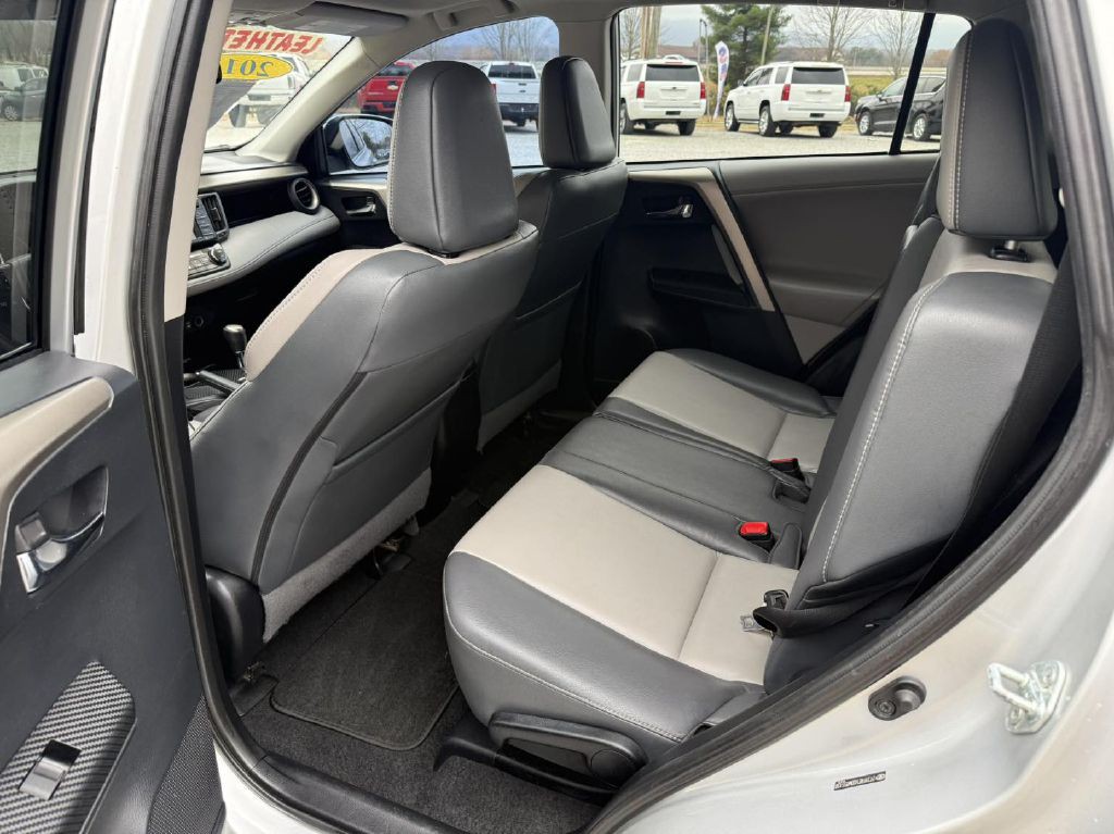 2013 Toyota Rav4 Image 4