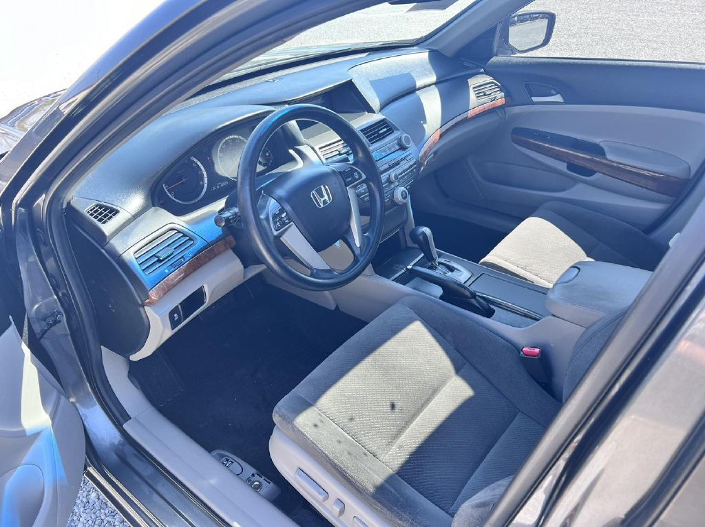 2012 Honda Accord Image 2