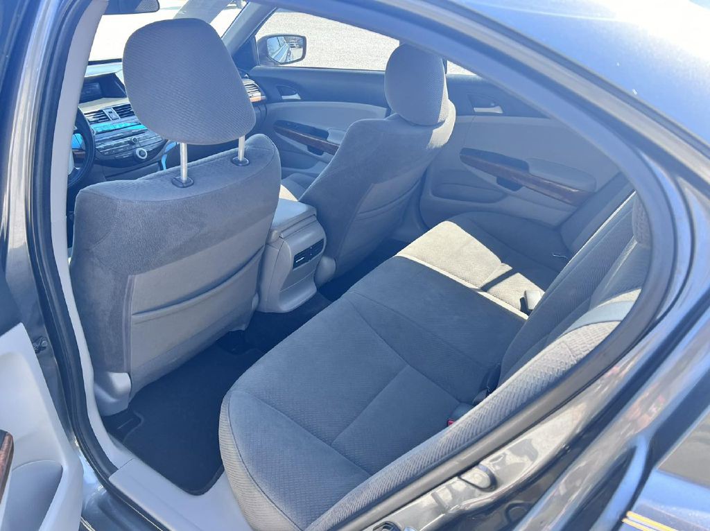 2012 Honda Accord Image 7