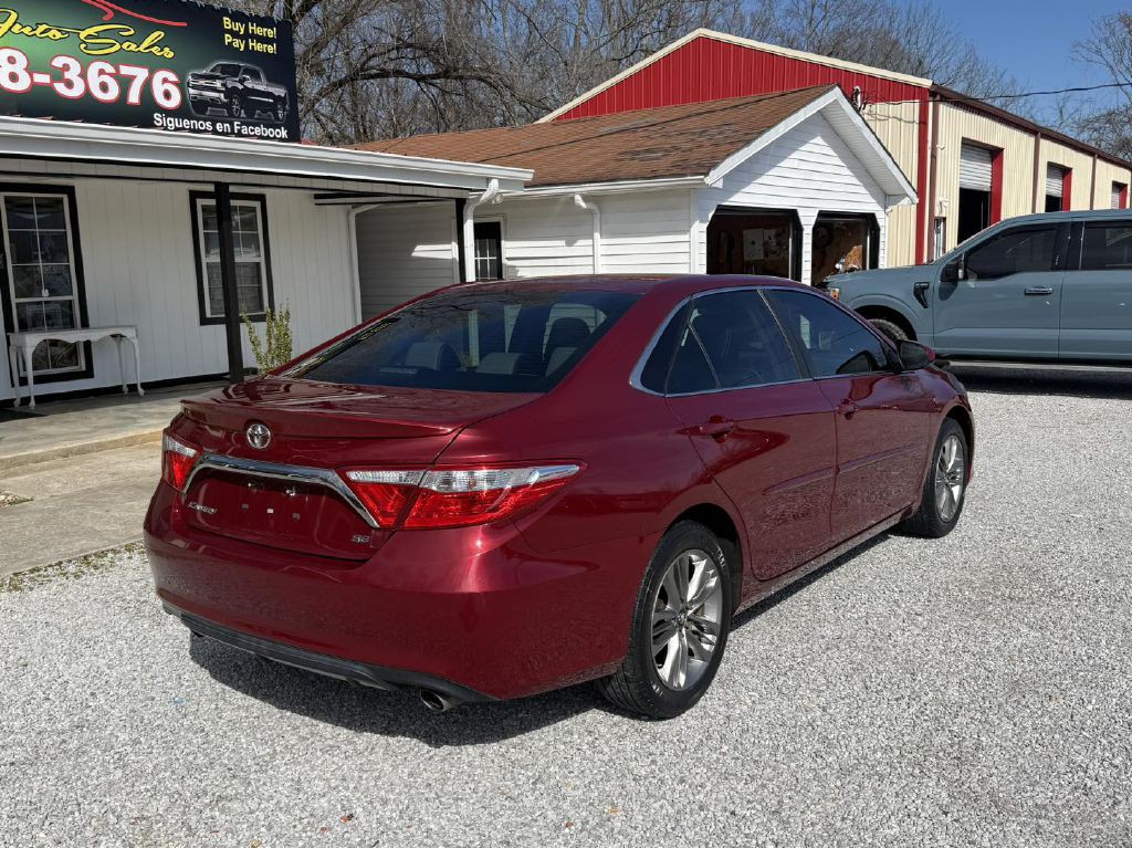 2017 Toyota Camry Image 7