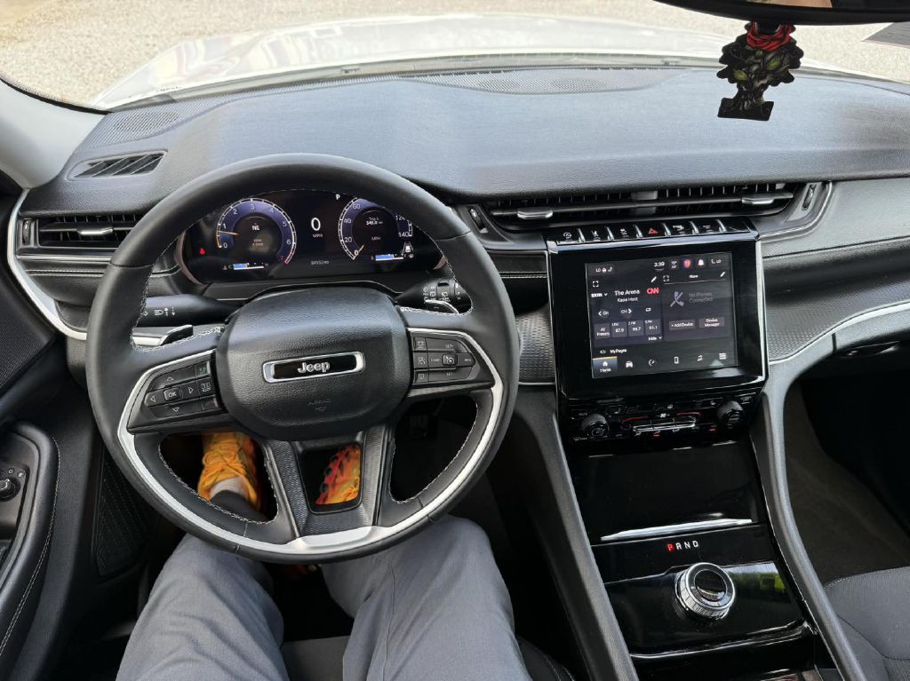 2023 Jeep Grand Cherokee Image 5