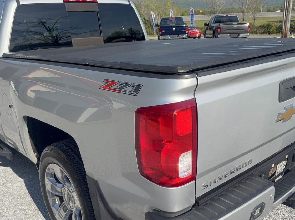 2017 Chevrolet Silverado 1500 Image 3
