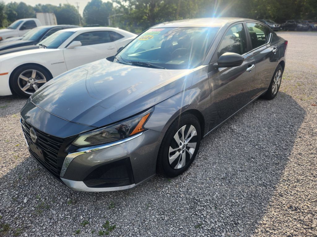 2024 Nissan Altima Image 1