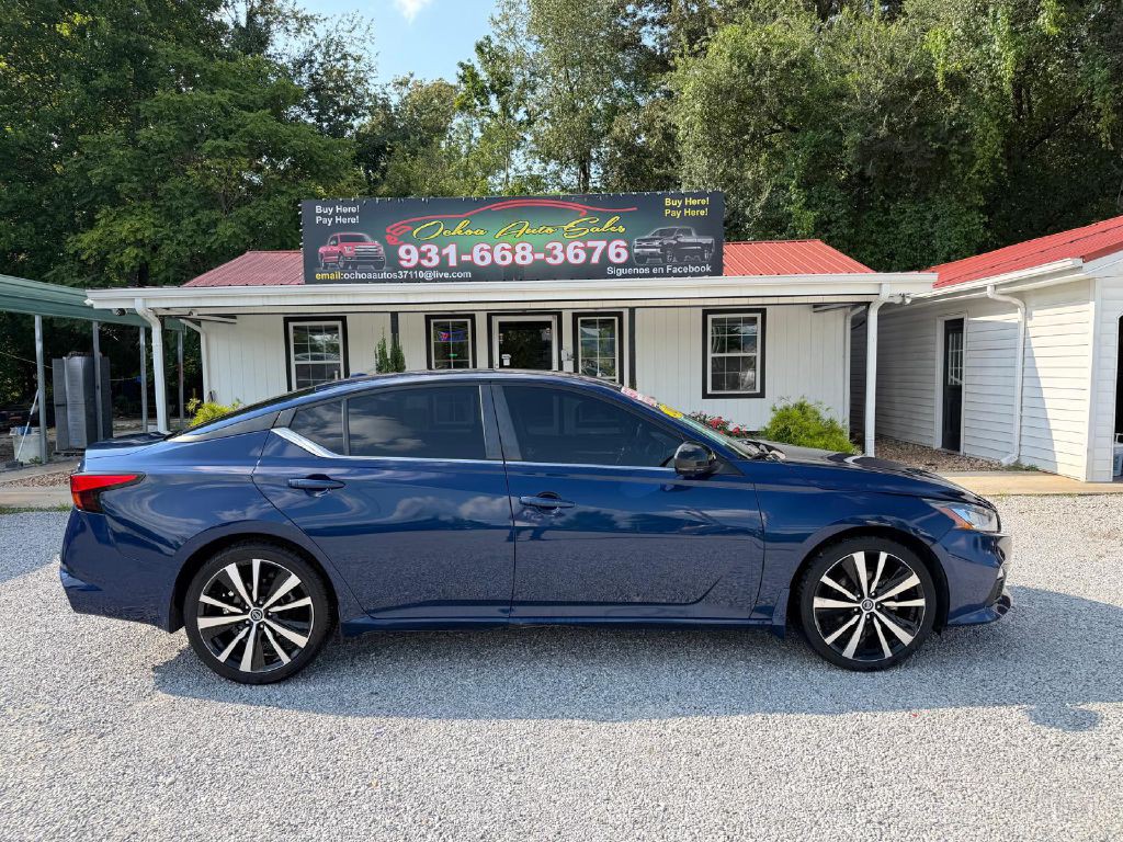 2021 Nissan Altima Image 1