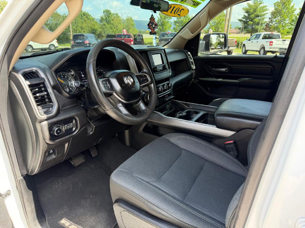 2019 RAM 1500 Image 6