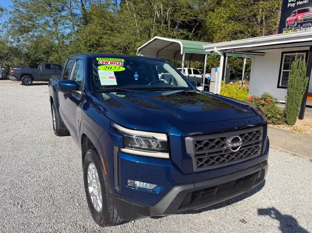 2022 Nissan Frontier Image 2