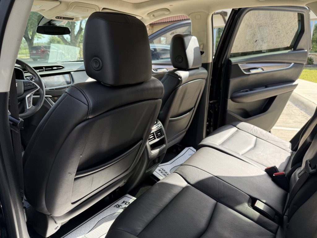 2017 Cadillac XT5 Image 10