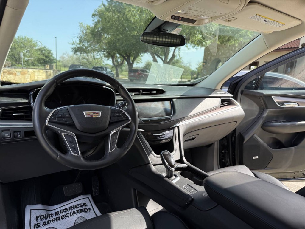 2017 Cadillac XT5 Image 11