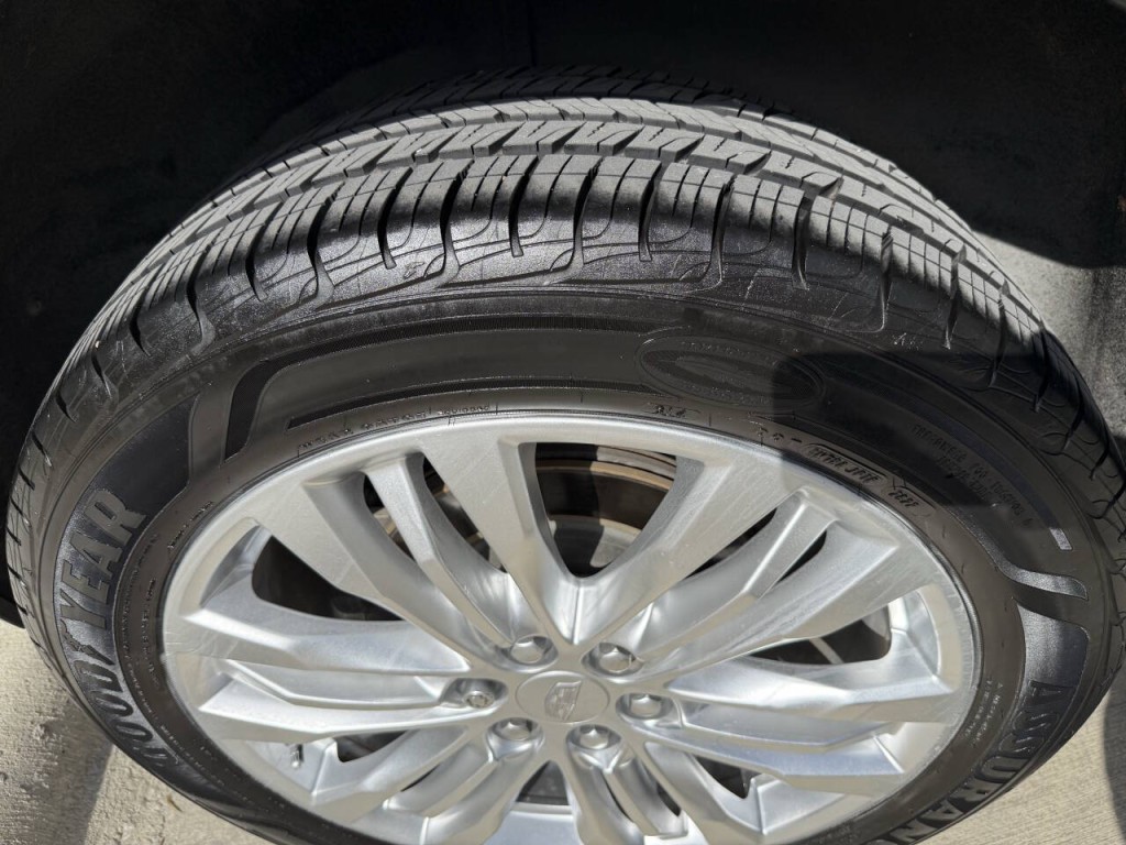 2017 Cadillac XT5 Image 16