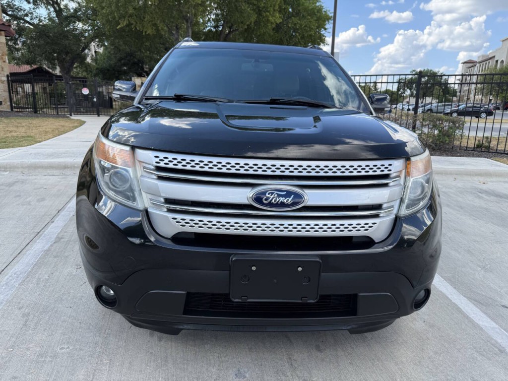 2013 Ford Explorer Image 2