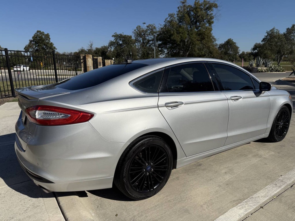 2014 Ford Fusion Image 3