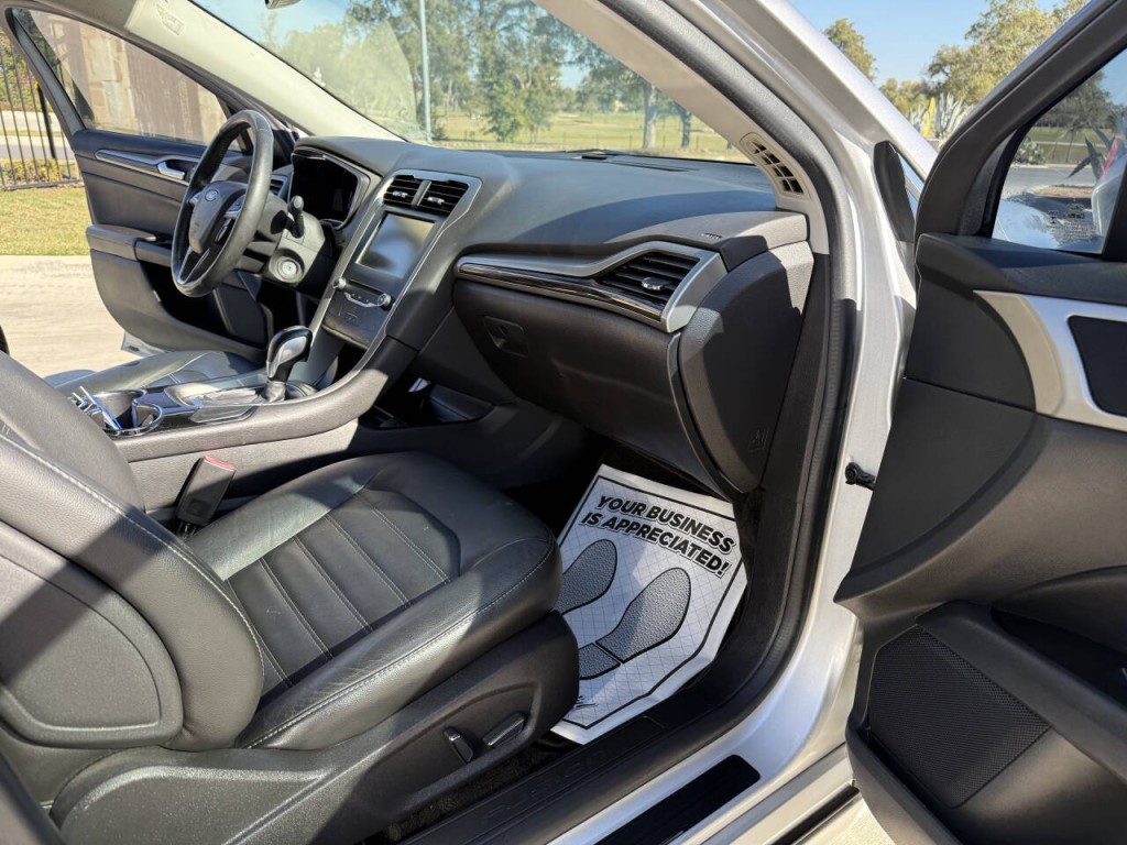 2014 Ford Fusion Image 5