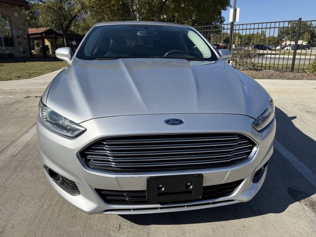 2014 Ford Fusion Image 8
