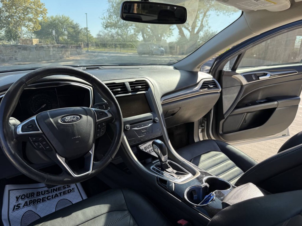 2014 Ford Fusion Image 12