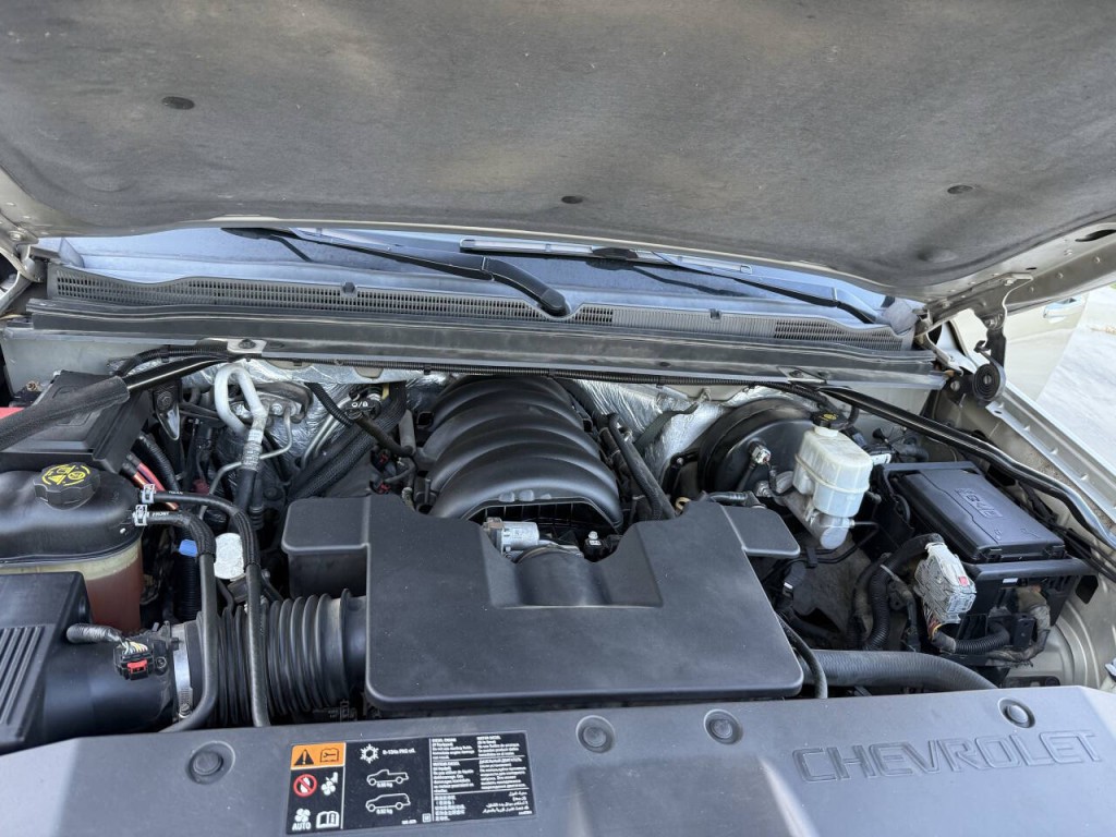 2015 Chevrolet Suburban Image 22