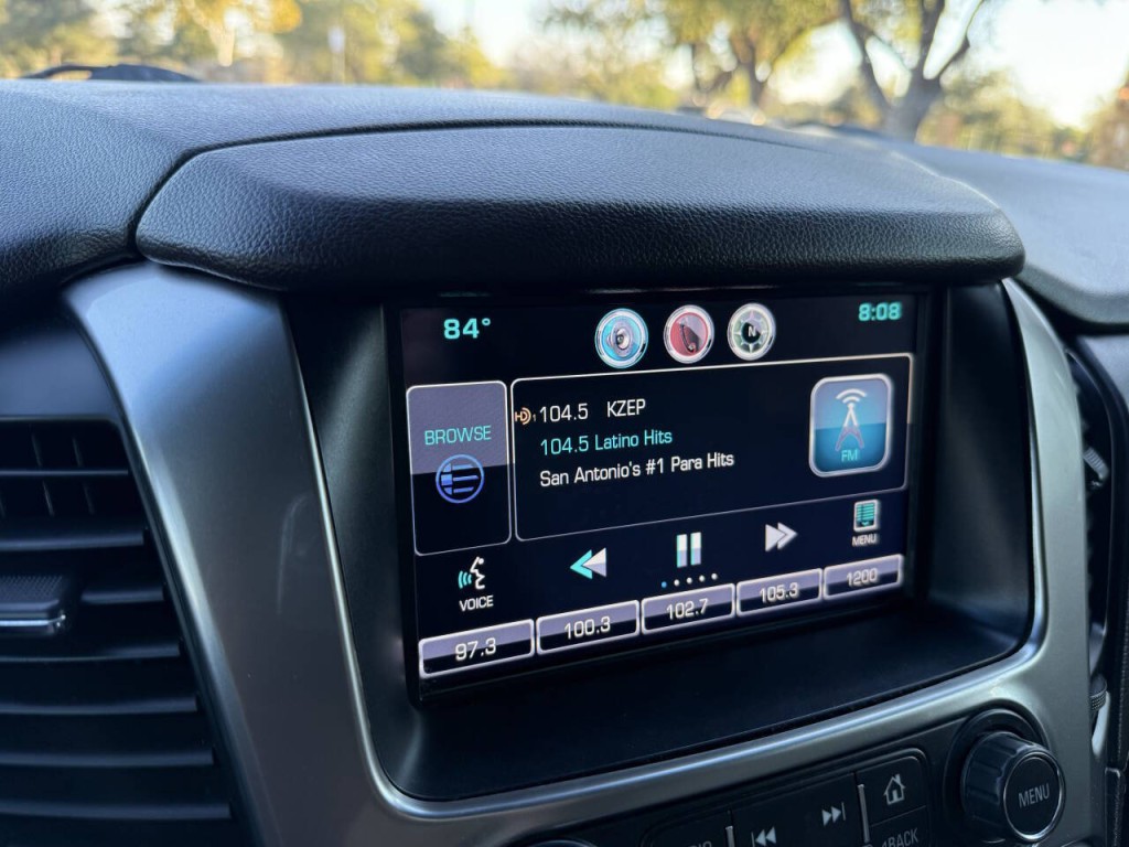 2015 Chevrolet Suburban Image 24