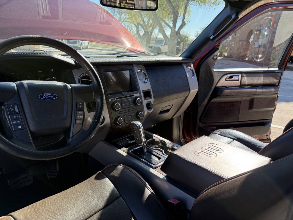 2017 Ford Expedition Image 12