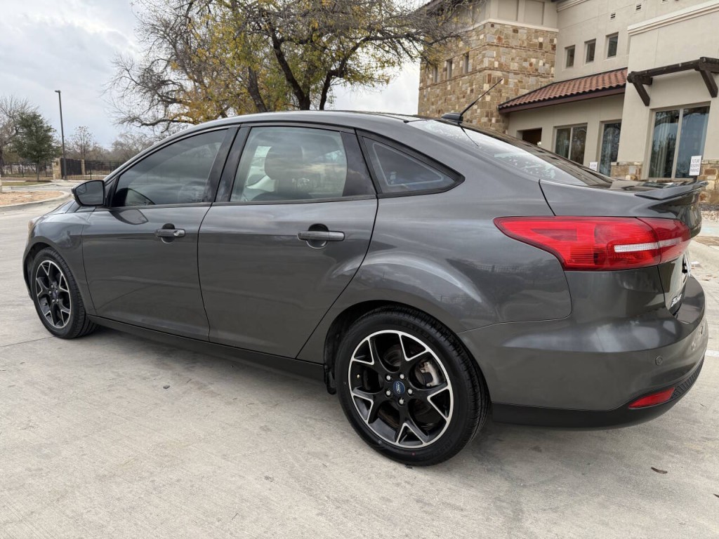 2018 Ford Focus Image 4