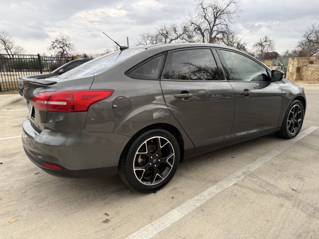 2018 Ford Focus Image 5