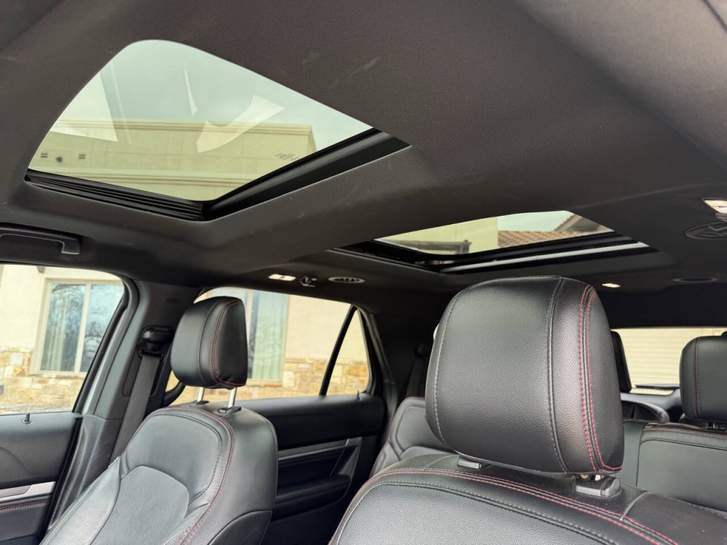 2019 Ford Explorer Image 19