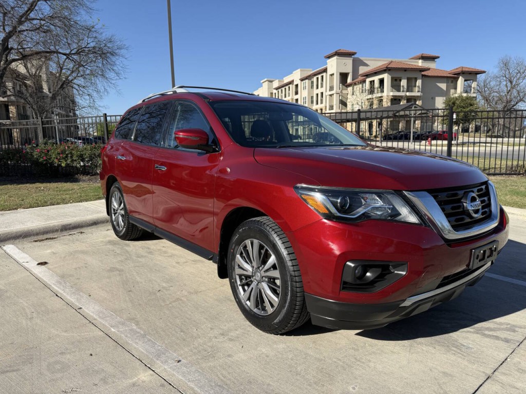 2020 Nissan Pathfinder Image 2
