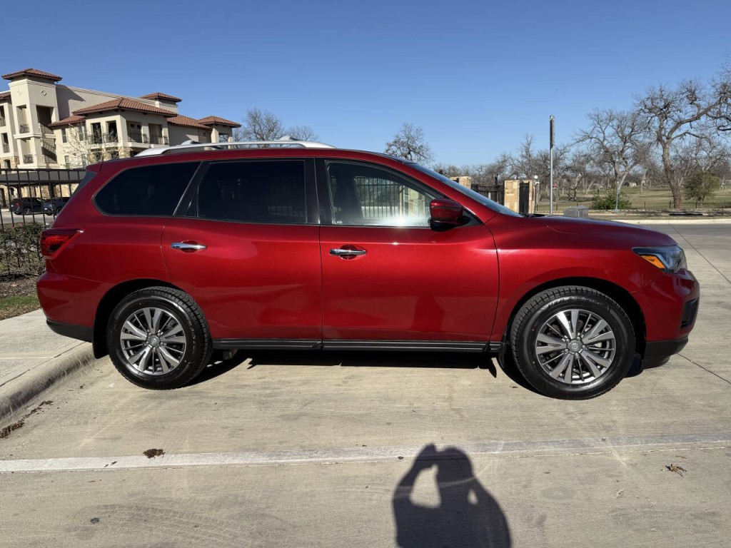 2020 Nissan Pathfinder Image 4