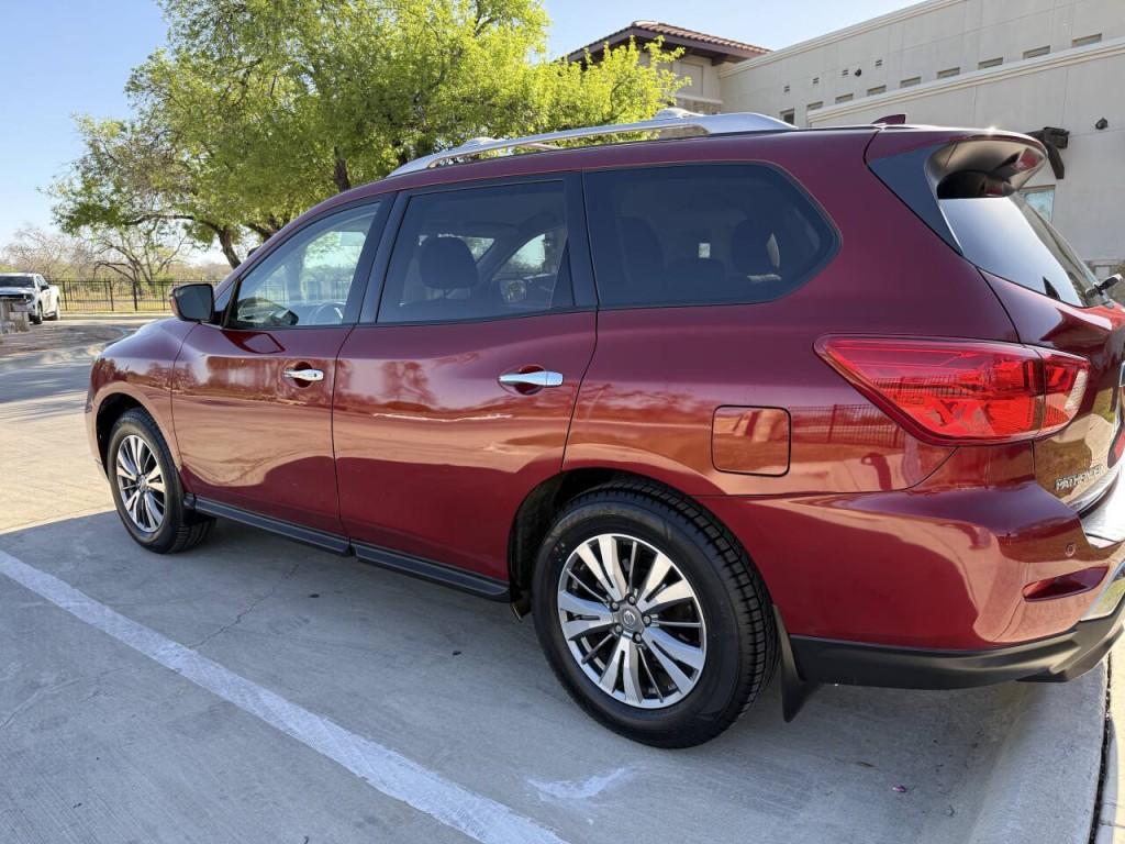 2020 Nissan Pathfinder Image 6
