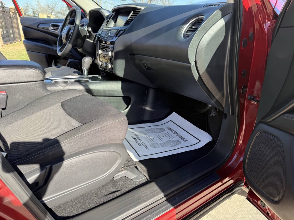 2020 Nissan Pathfinder Image 9