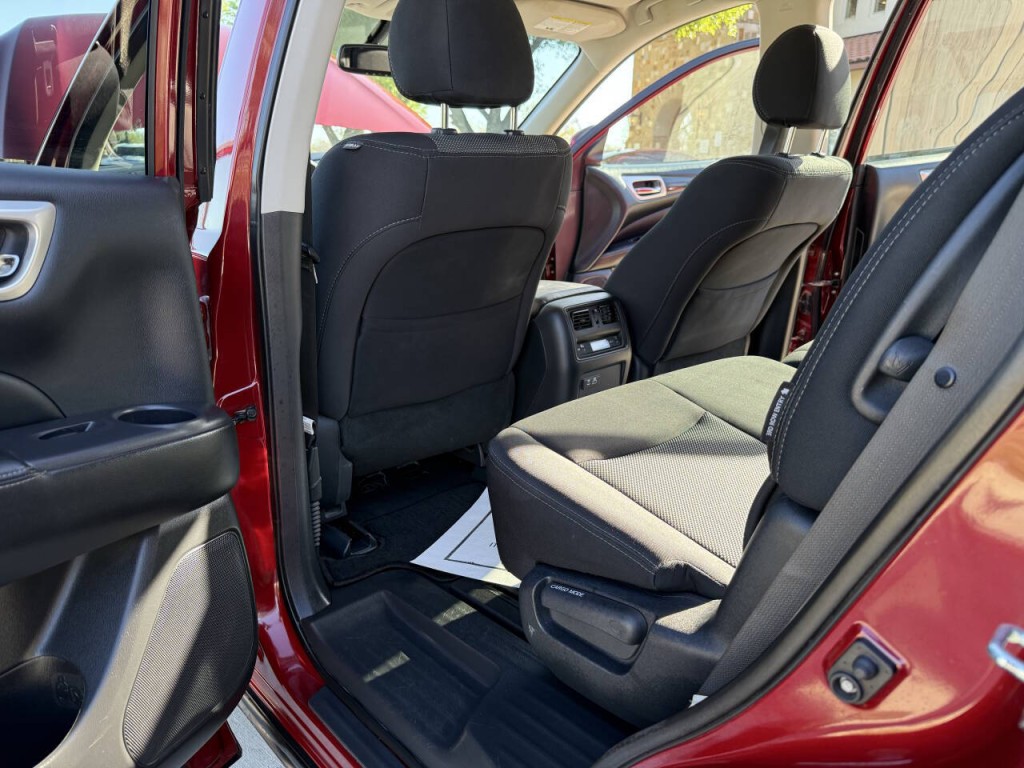 2020 Nissan Pathfinder Image 12