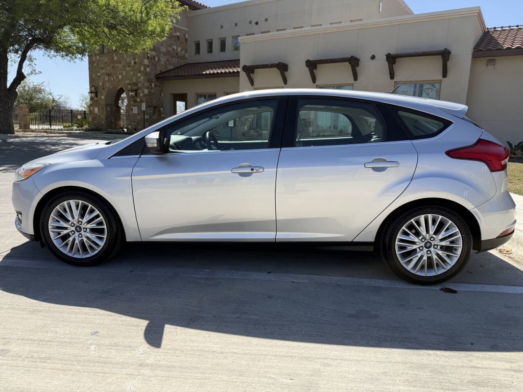 2018 Ford Focus Image 4