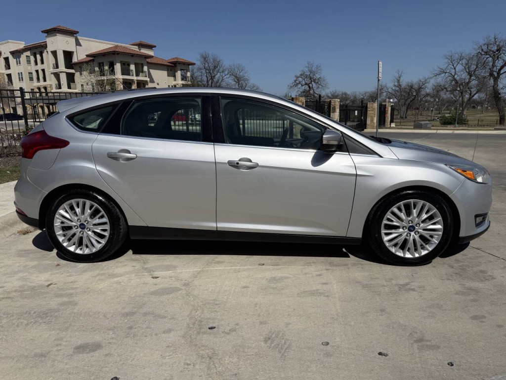 2018 Ford Focus Image 7