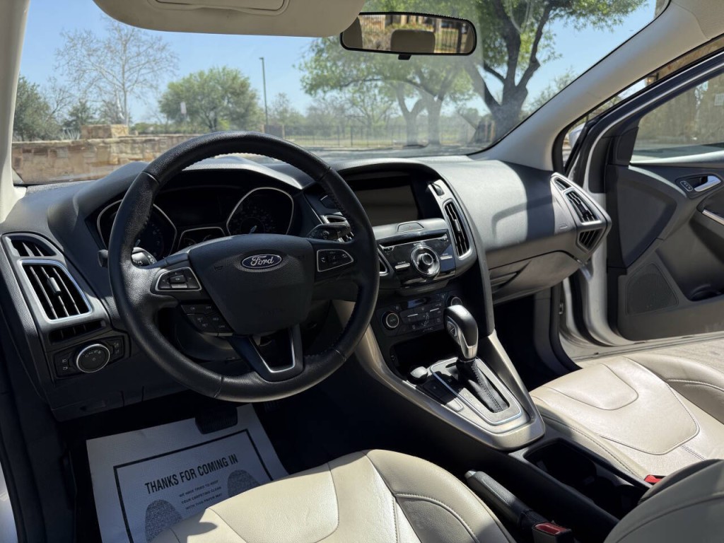 2018 Ford Focus Image 14