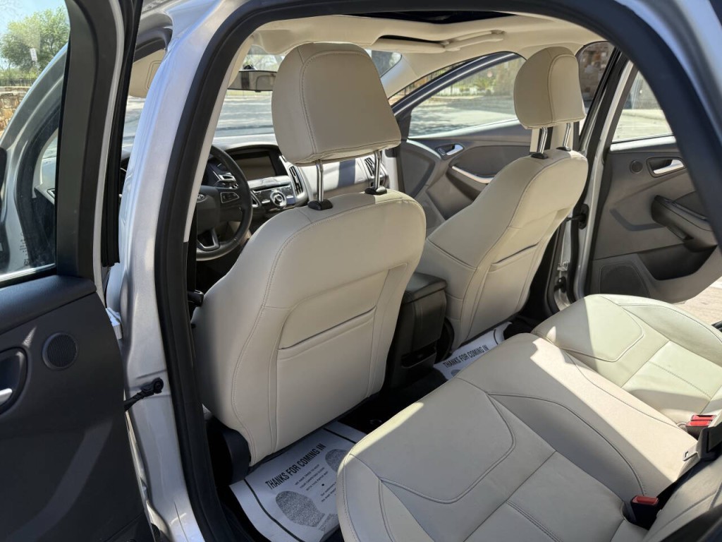2018 Ford Focus Image 15