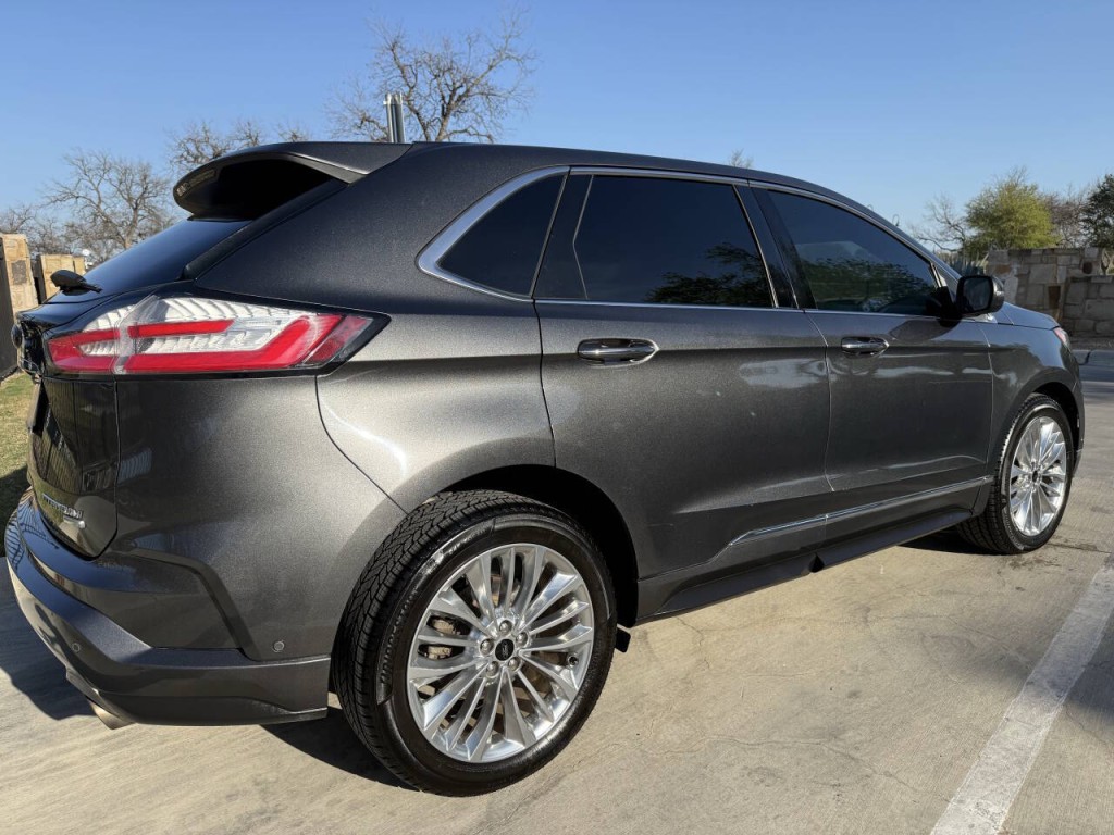 2020 Ford Edge Image 6