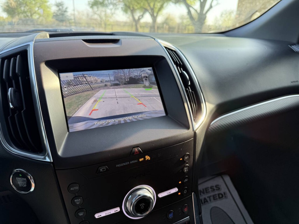 2020 Ford Edge Image 24