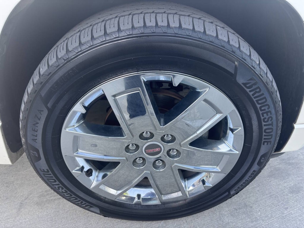 2015 GMC Acadia Image 9