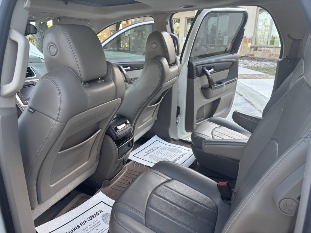 2015 GMC Acadia Image 14